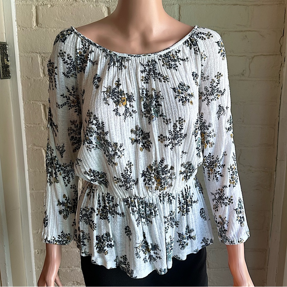 Lucky Brand size small white and blue yellow floral boho blouse top